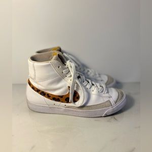 Woman’s Nike Blazers-Size 8